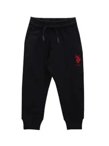 U.S. Polo Assn. Kids Boys Solid Regular Fit Mid-Rise Knitted Pure Cotton Joggers