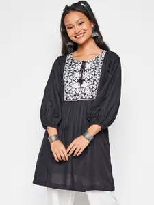 Global Desi Ethnic Motifs Embroidered Tie-Up Neck Puff Sleeves Thread Work A-Line Kurta