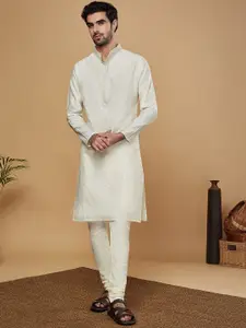 KISAH Men Regular Kurta with Churidar