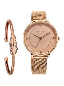 Titan Women Dial & Stainless Steel Bracelet Style Straps Analogue Watch 2673WM04F