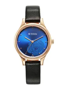 Titan Women Printed Dial & Leather Straps Analogue Watch 2679WL01