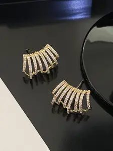VAGHBHATT Gold-Plated Stone Studded Geometric Stud Earrings