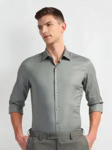 Arrow New York Slim Fit Spread Collar Formal Shirt