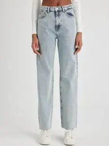 DeFacto Women Mid-Rise Light Fade Clean Look Cotton Jeans
