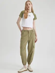 DeFacto Women Mid-Rise Coloured Shade Pure Cotton Cargo Joggers