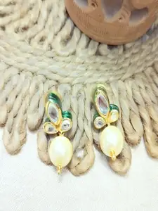 Runjhun Floral Kundan Studded Studs Earrings