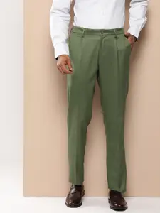 INVICTUS Men Slim Fit Pleated Formal Trousers