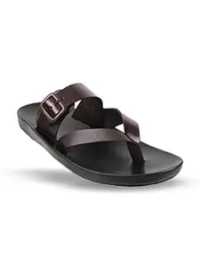 Mochi Men Comfort Sandals With Buckle detail