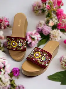 Kiana House Of Fashion Women Open Toe Flats