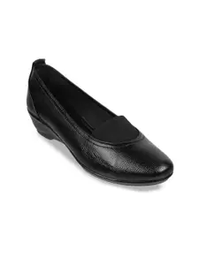 Mochi Textured Round Toe Wedge Heeled Pumps