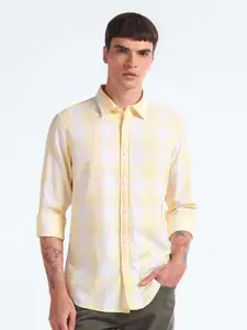 Flying Machine Slim Fit Checked Twill Pure Cotton Casual Shirt