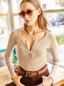 Olalook Horizontal Stripes Round Neck Top