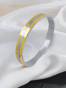 Saizen Men Silver-Plated Kada Bracelet