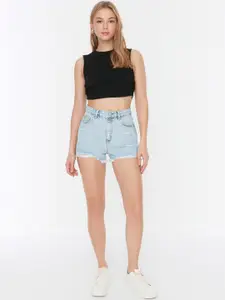 Trendyol Women Mid-Rise Pure Cotton Denim Shorts