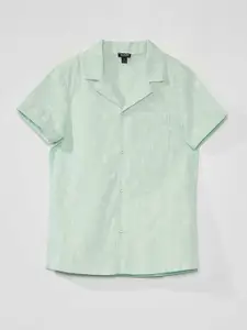 KIABI Boys Spread Collar Short Sleeves Regular Fit Cotton Casual Shirt