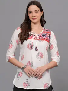 JAHIDA COMFORT WITH STYLE Women Floral Embroidered Flared Sleeves Thread Work Kurta