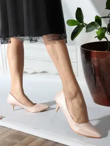 Carlton London Pointed Toe Party Kitten pumps