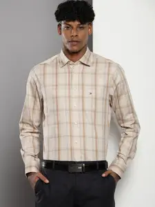 Tommy Hilfiger Men Opaque Checked Casual Shirt