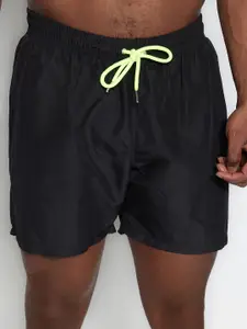 Trendyol Solid Men Regular Fit Shorts