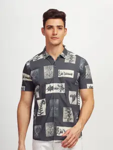 BULLMER Straight Abstract Printed Spread Collar Cotton Curved Casual Shirt