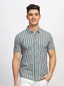 BULLMER Straight Geometric Printed Spread Collar Cotton Curved Casual Shirt