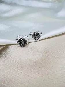 Arte Jewels Set Of 2 Adjustable 925 Sterling Silver Toe Rings