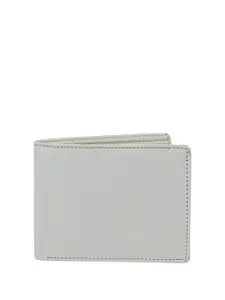 The Roadster Lifestyle Co. Men White Textured Formal Two Fold Wallet