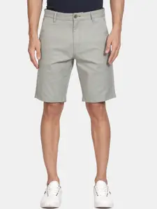 t-base Men Mid-Rise Cotton Chino Shorts