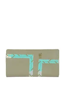 Baggit Women Floral Textured PU Two Fold Wallet