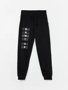 Fame Forever by Lifestyle Boys Typography Printed Cotton Mid-Rise Joggers