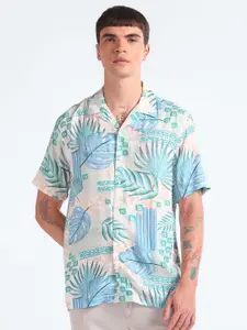 Flying Machine Floral Printed Cuban Collar Twill Collar Casual Shirt