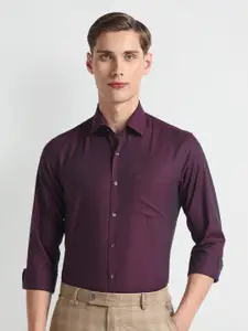 Arrow Slim Fit Spread Collar Pure Cotton Formal Shirt