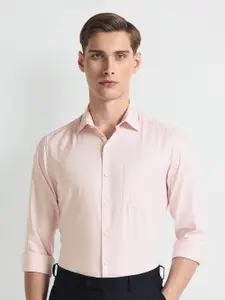 Arrow Slim Fit Spread Collar Pure Cotton Formal Shirt