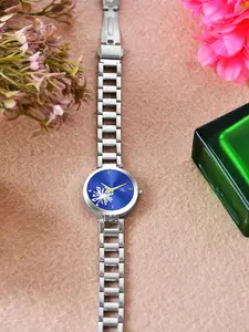 DressBerry Blue Women Printed Dial Bracelet Style Straps Digital Watch HOBDB-198-SL-BL