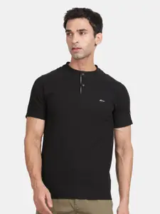 t-base Henley Neck Relaxed Fit T-shirt