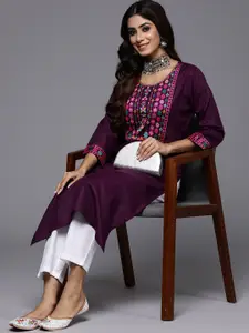 Anouk Geometric Checked Keyhole Neck Flared Sleeves Thread Work Kurta