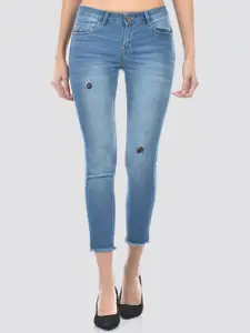 Numero Uno Women Skinny Fit Low Distress Light Fade Stretchable Jeans