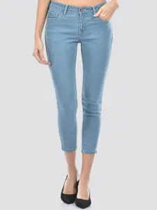 Numero Uno Women Skinny Fit Low Distress Stretchable Jeans