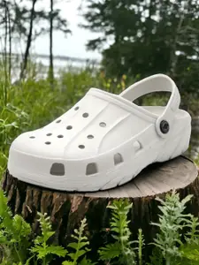 Red Tape Men Self Design Clogs