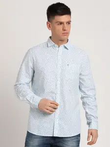 Turtle Relaxed Slim Fit Floral Printed Cotton Linen Casual Shirt