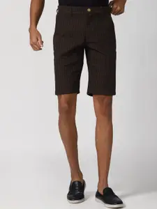 PETER ENGLAND UNIVERSITY Men Checked Mid-Rise Casual Shorts