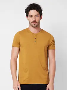 SPYKAR Men Henley Neck Cotton Slim Fit T-shirt