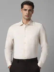 Louis Philippe Classic Opaque Cotton Formal Shirt
