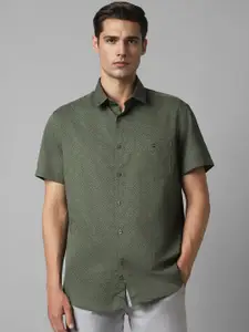 Louis Philippe Sport Slim Fit Opaque Printed Cotton Casual Shirt