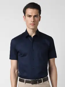 Peter England Slim Fit Opaque Cotton Formal Shirt
