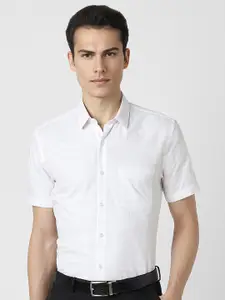 Peter England Spread Collar Long Sleeves Slim Fit Checked Formal Shirt