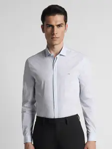 Peter England Super Slim Fit Opaque Micro Ditsy Printed Cotton Formal Shirt