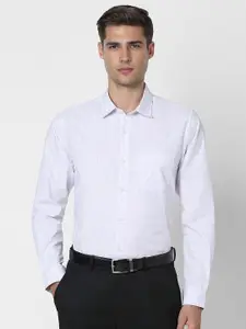 Peter England Spread Collar Long Sleeves Slim Fit Checked Formal Shirt