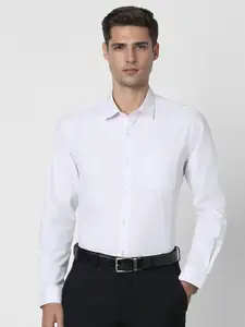 Peter England Slim Fit Spread Collar Formal Shirt