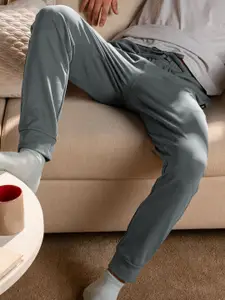 DaMENSCH Men Mid-Rise Lounge Pants
